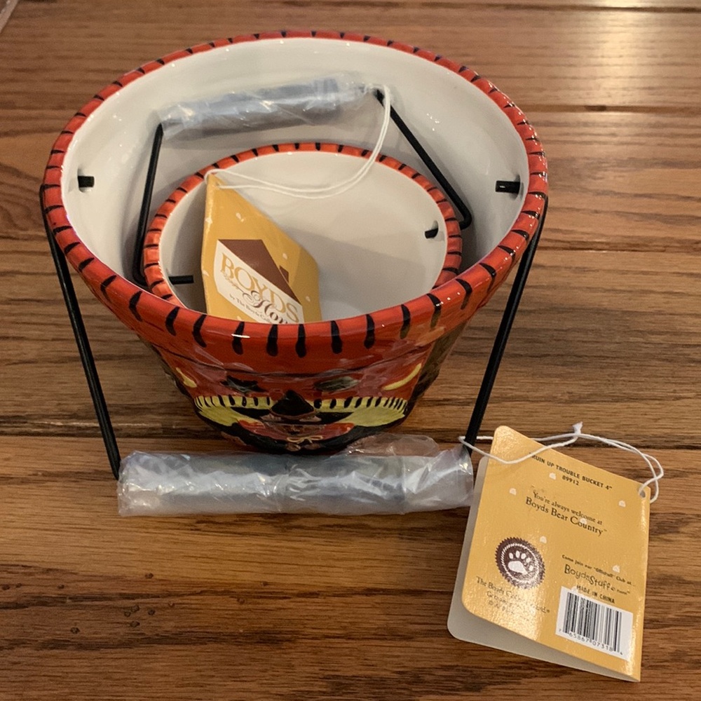 Boyd’s Bears Halloween Bruin Up Trouble ceramic bucket set - Picture 12 of 16